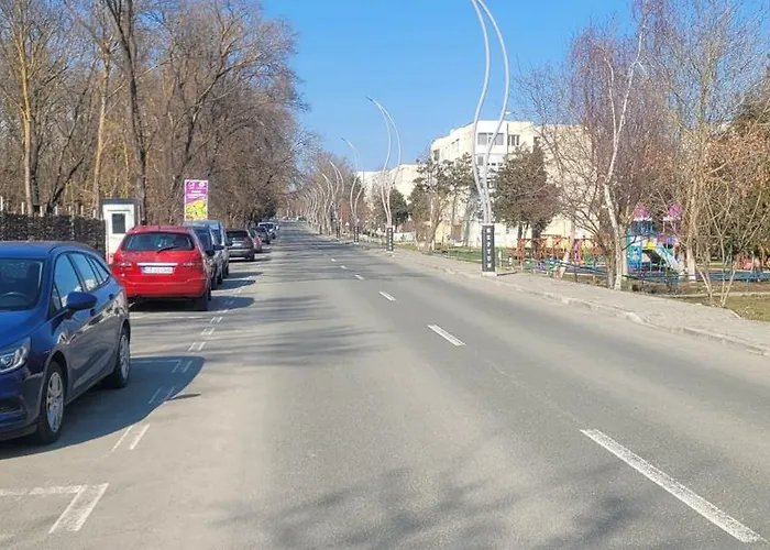 3 Neptun דירה מנגליה